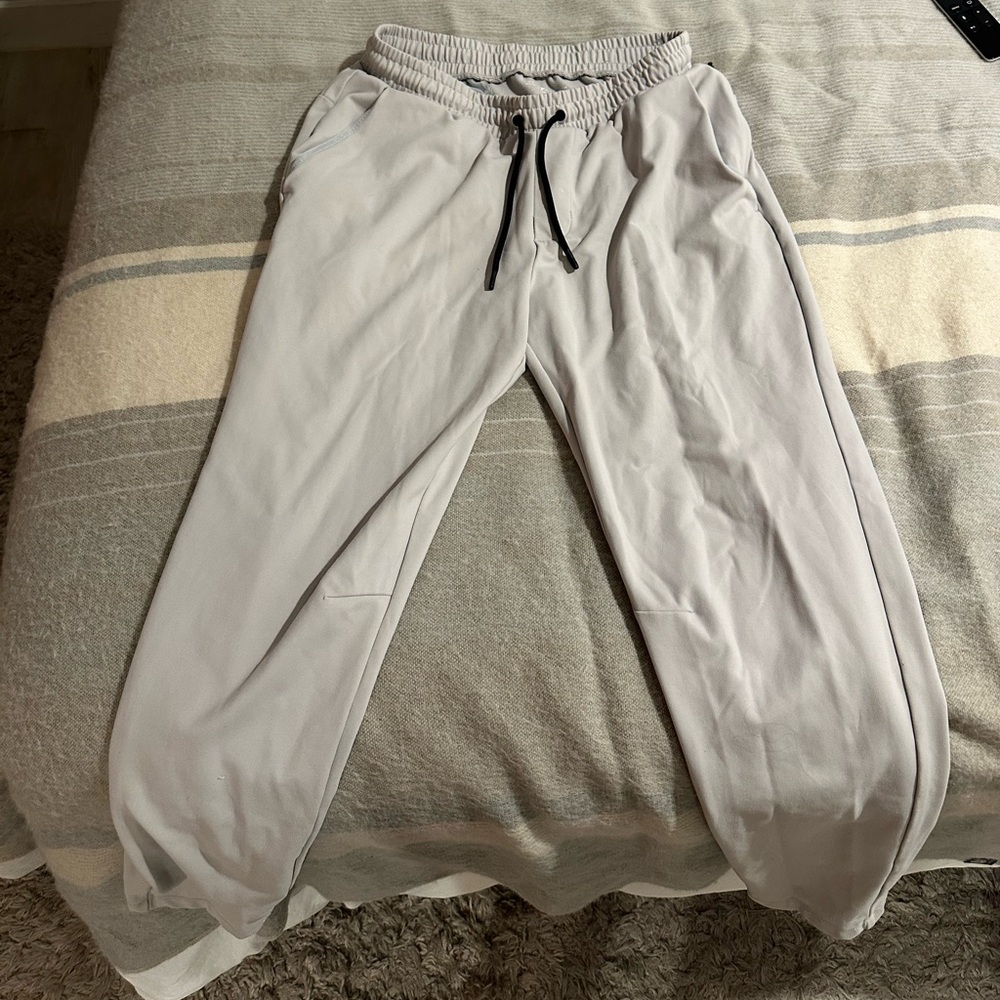 Old Navy Gray Sweatpants Elastic Joggers